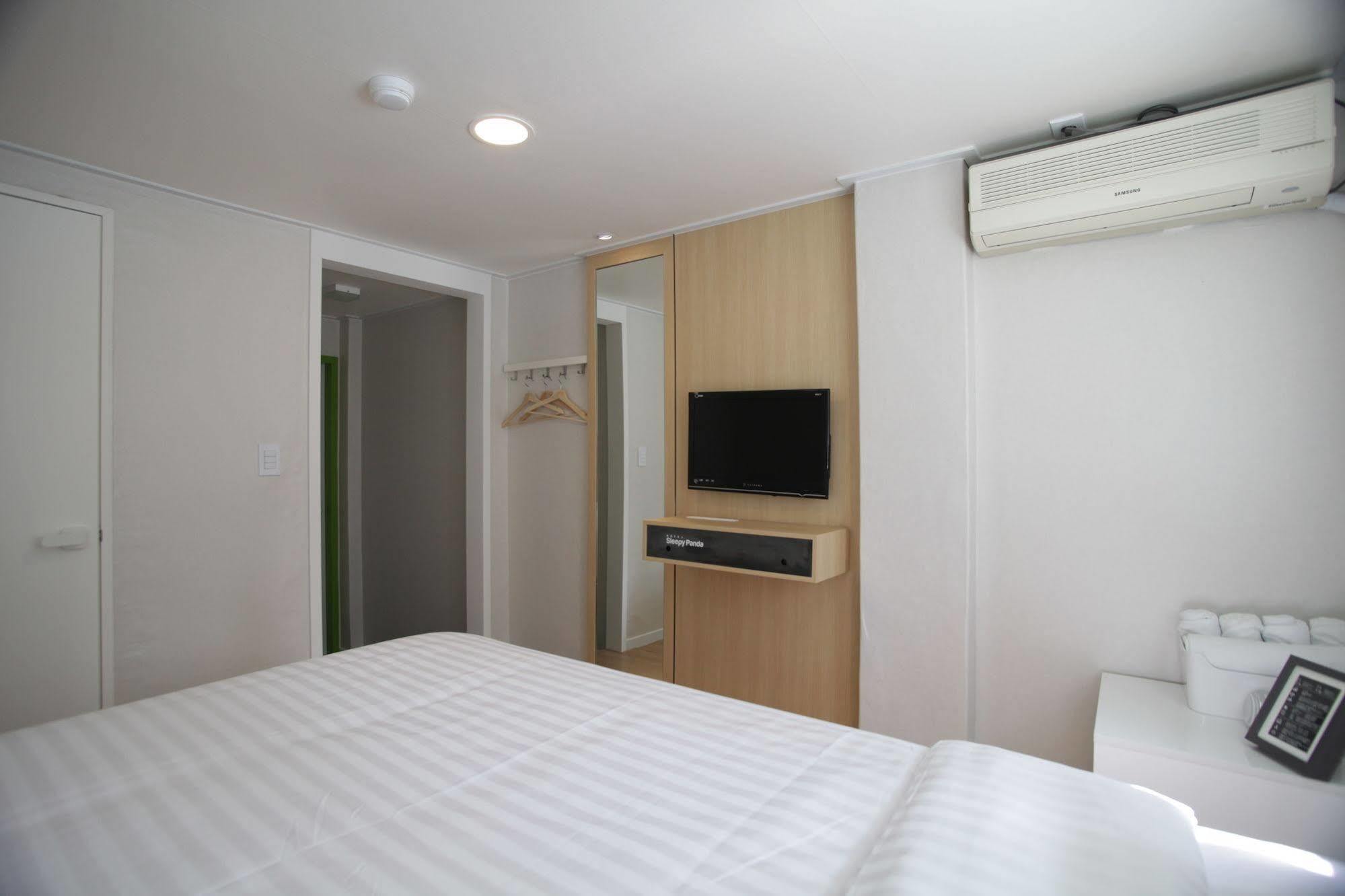 Hotel Sleepy Panda Streamwalk Seoul Jongno Exteriör bild