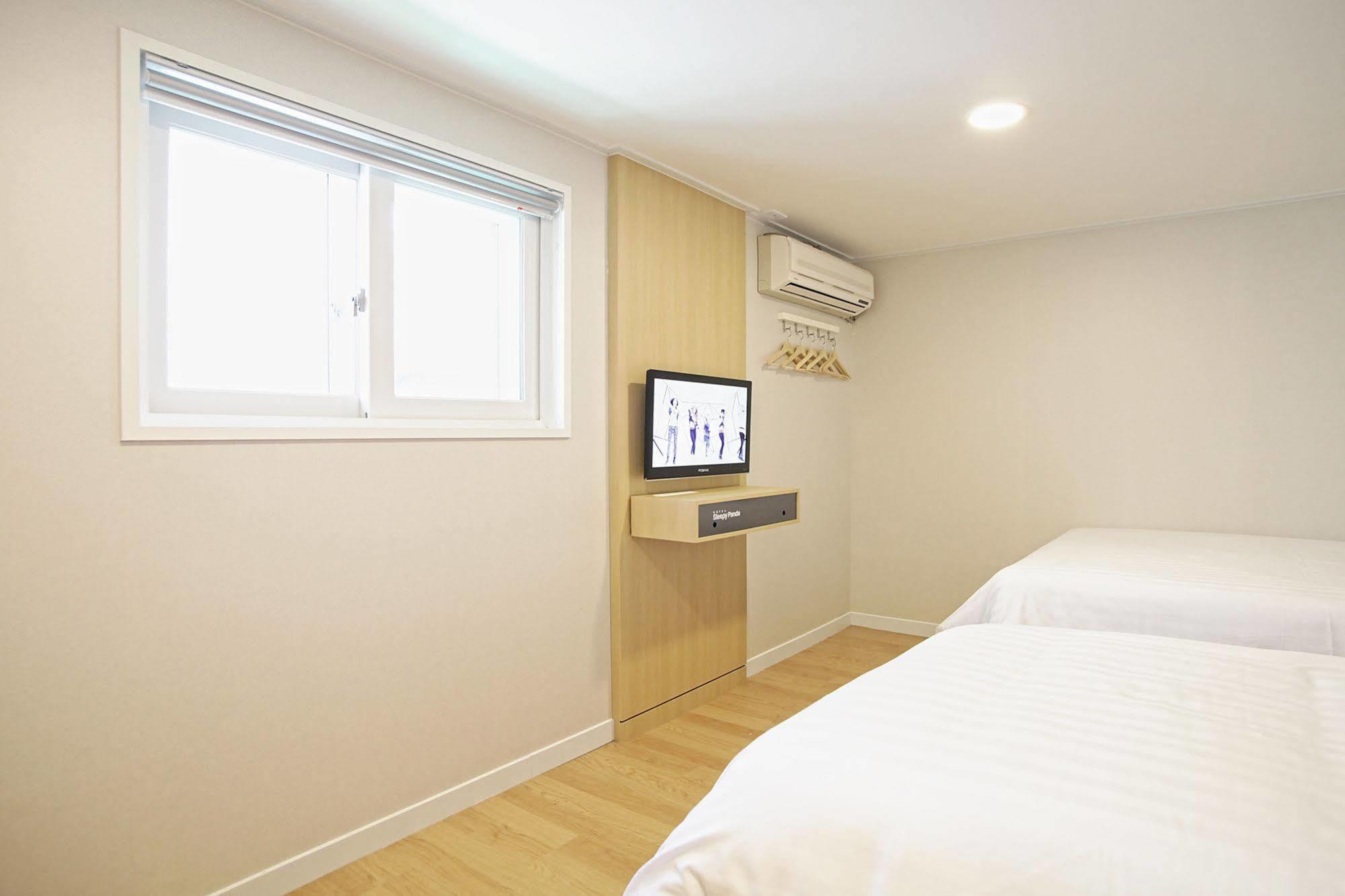 Hotel Sleepy Panda Streamwalk Seoul Jongno Exteriör bild