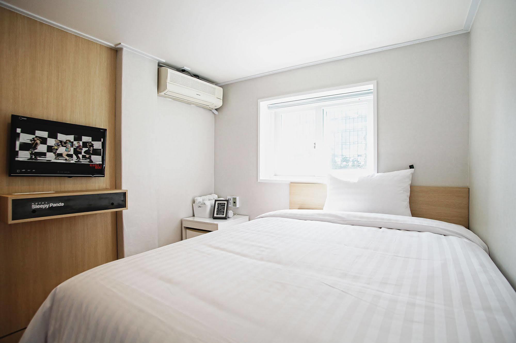 Hotel Sleepy Panda Streamwalk Seoul Jongno Exteriör bild