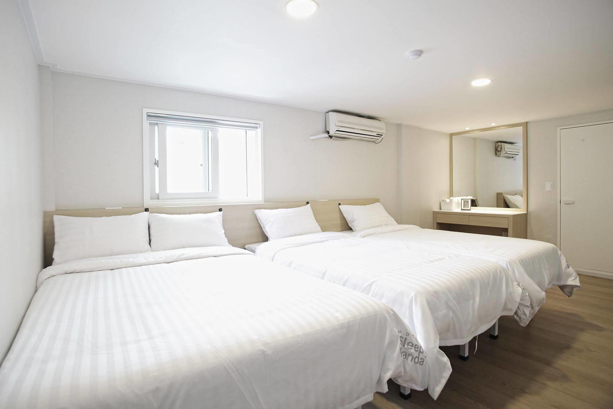 Hotel Sleepy Panda Streamwalk Seoul Jongno Exteriör bild